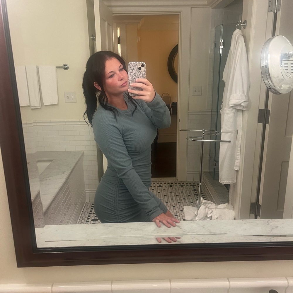 Teal Ruched Dress - Picture 4 of 4